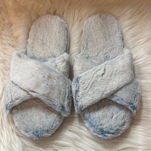 Crossband Blue & White Fuzzy Slippers - Small - NIP